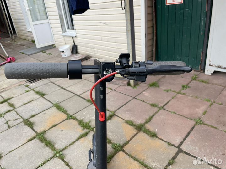 Электросамокат xiaomi m365 pro