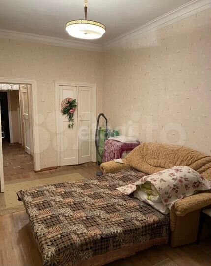 2-к. квартира, 63 м², 1/3 эт.