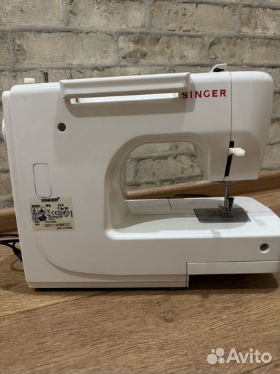 Швейная машина Singer 8280