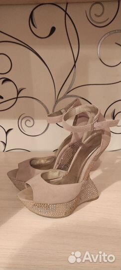 Туфли на горке, 39 размер