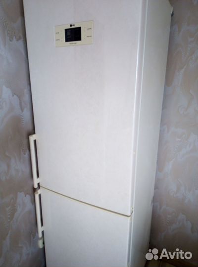 Холодильник LG