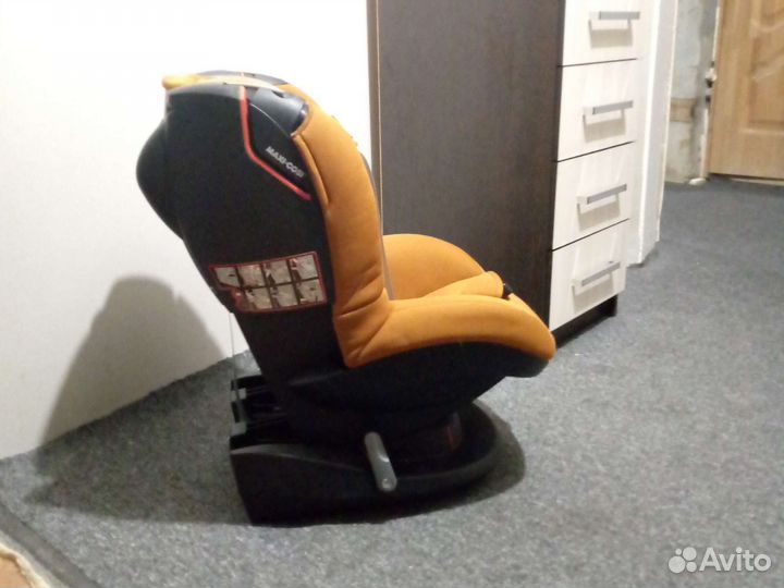 Автокресло Maxi-Cosi Tobi Authentic Cognac