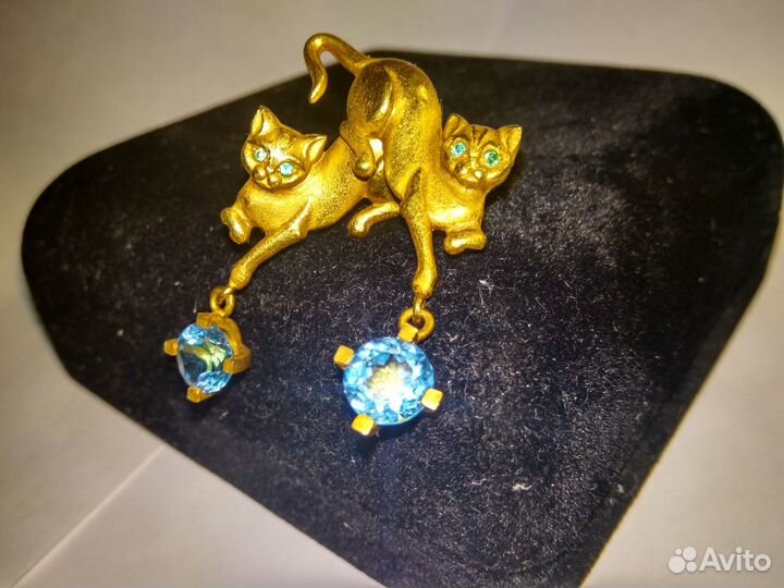 Серебряные серьги кошки