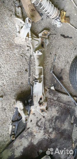 Подрамник KIA Spectra