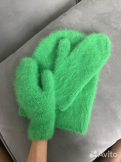 Набор шапка бини и варежки из пуха норки