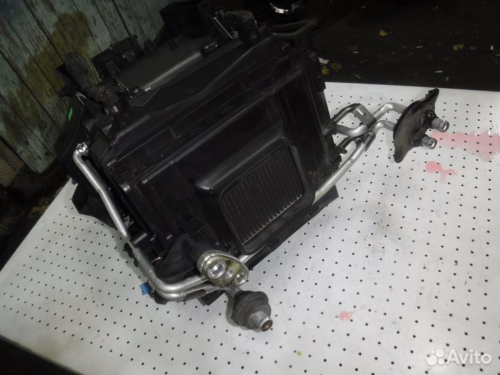 Корпус отопителя Audi A6 C6