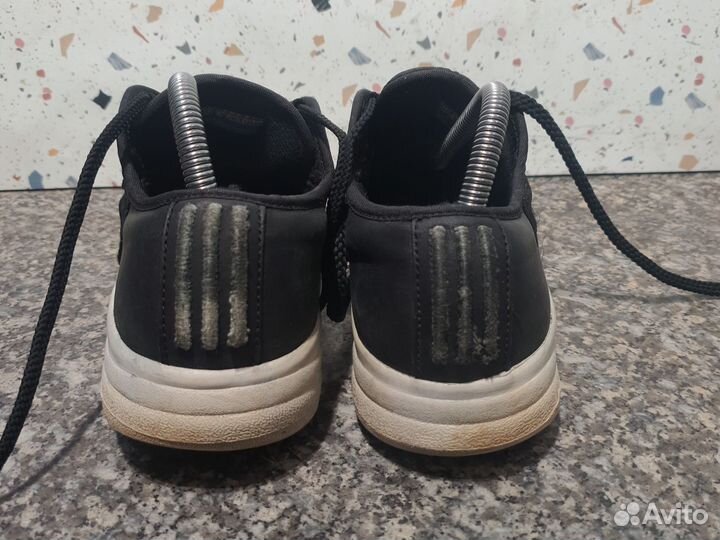 Кроссовки Adidas оригинал 41