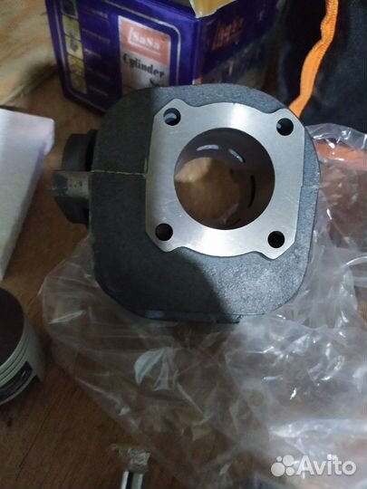Цилиндро-поршневая гр. на мопед Suzuki Lets 2