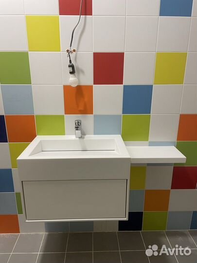Раковина с тумбой