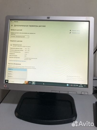 Монитор HP L1750 с подставкой
