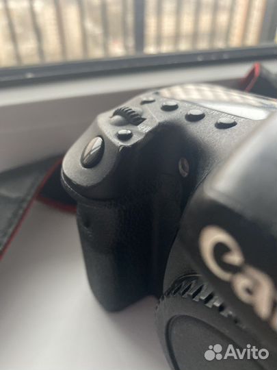 Фотоаппарат Canon EOS 7d body