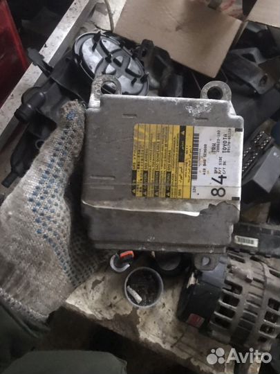 Блок srs airbag Toyota Avensis t250
