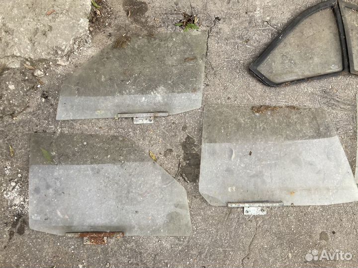 Боковые стекла Москвич 2141