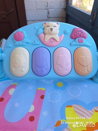 Развивающий коврик