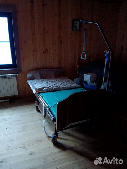 Кровать медицинская