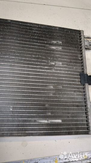 Радиатор кондиционера Renault Megane