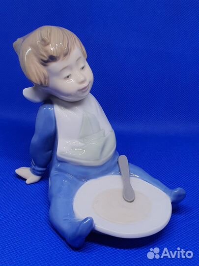 Статуэтка винтаж Испания Мальчик