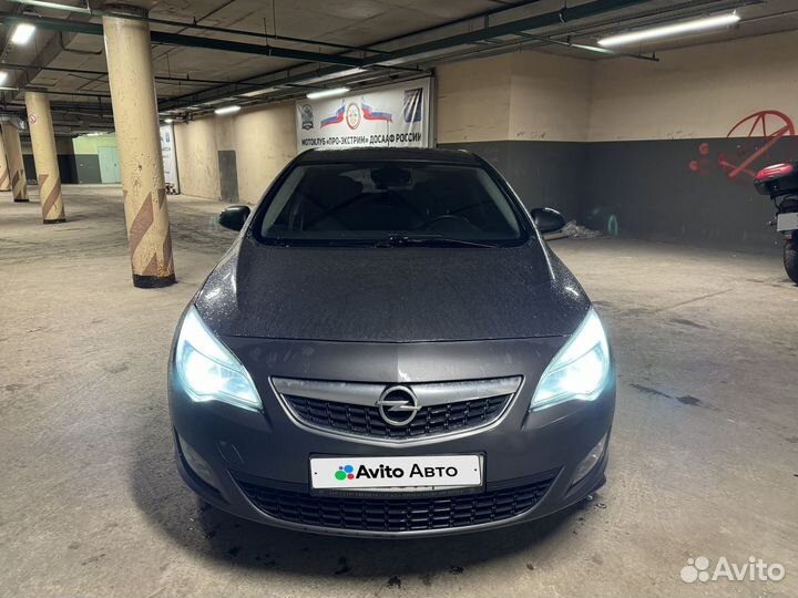 Opel Astra 1.6 AT, 2011, 150 000 км