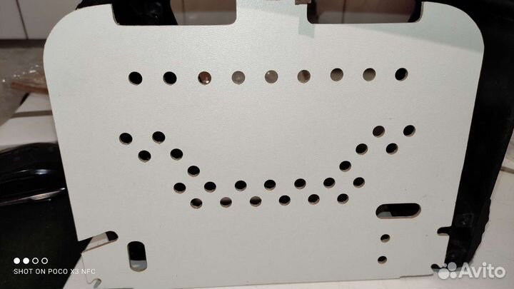 Задняя стенка радиоприёмника