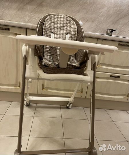 Детский стульчик для кормления