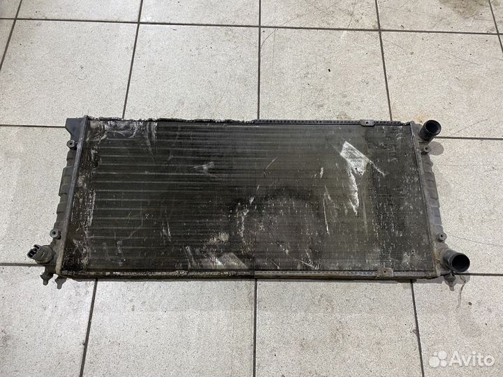 Радиатор Seat Toledo 1