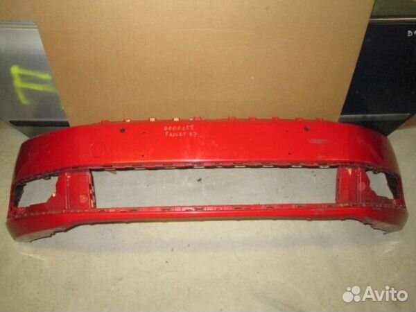 Бампер передний Volkswagen Passat B7 2011