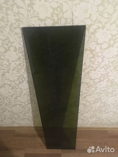 Стекло для полки или стелажа