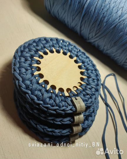 Вязаные подставки под чашки