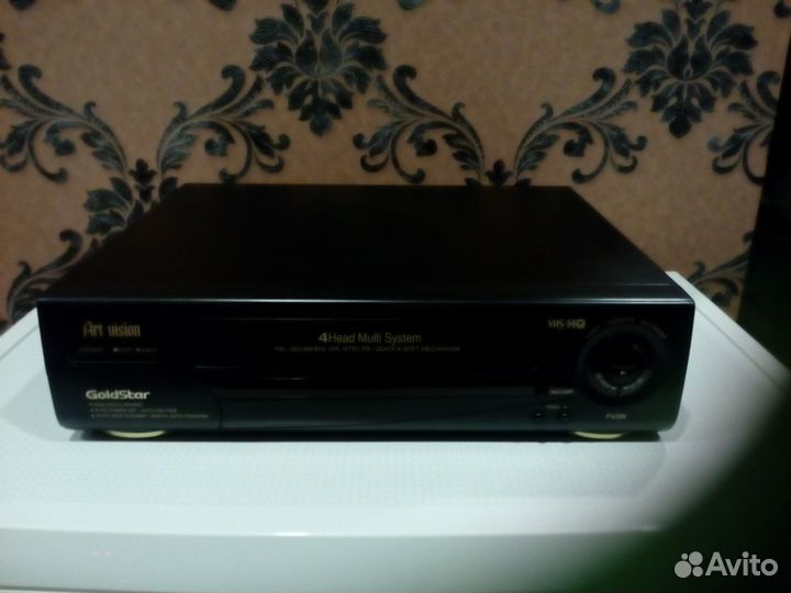 Видеомагнитофон (Goldstar) LG