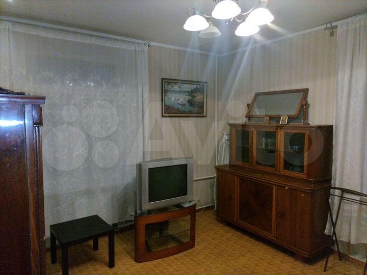 2-к. квартира, 60 м², 3/3 эт.