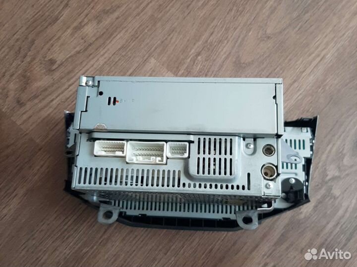 Магнитола оригинал Lexus RX