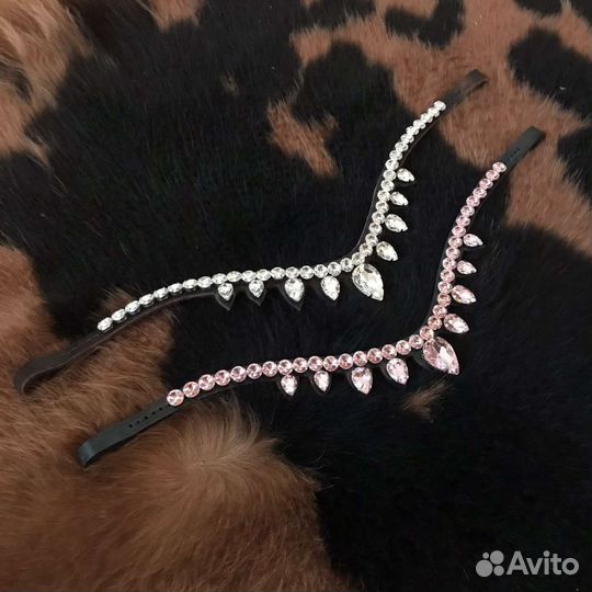 Налобники для лошади