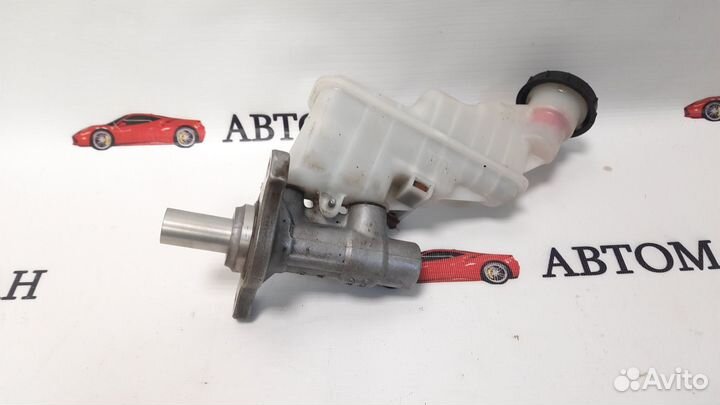 Цилиндр тормозной главный Hyundai Solaris 1