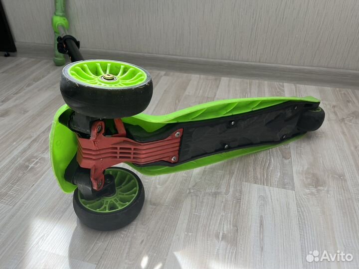 Самокат 3-х колесный jetset