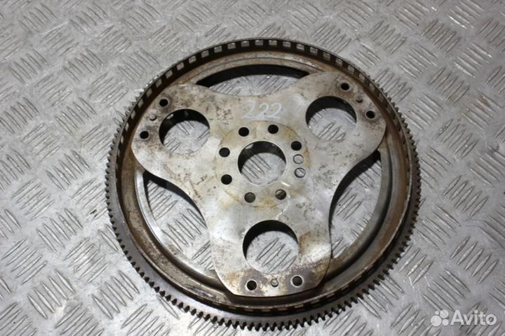 Маховик E 210