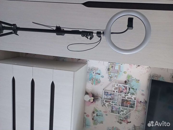 Кольцевая лампа со штативом