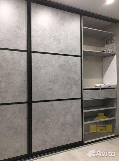 Шкаф двухстворчатый