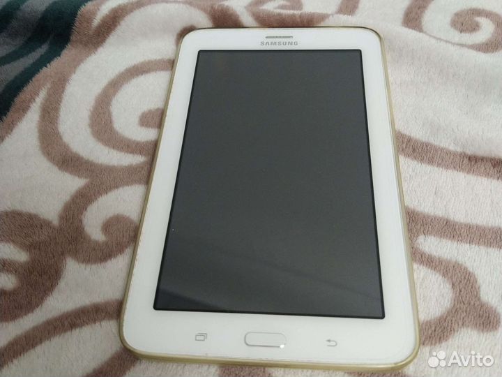 На запчасти. Samsung galaxy tab 3 7.0 Lite