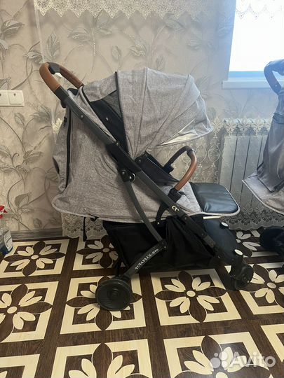 Продам прогулочную коляску