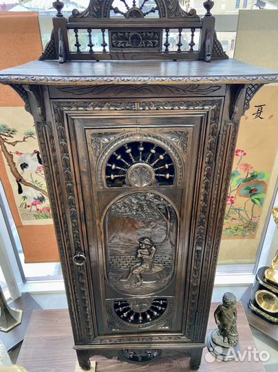 Антикварный шкаф 19 век