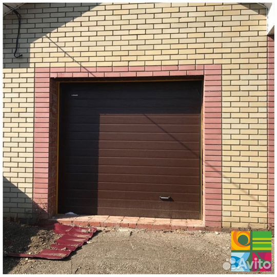 Секционные ворота для гаража alutech