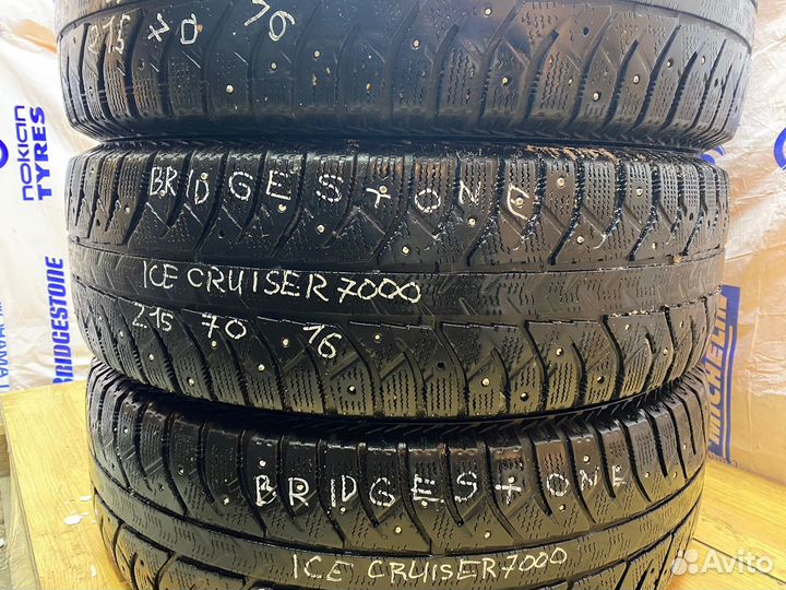 Bridgestone Ice Cruiser 7000 215/70 R16
