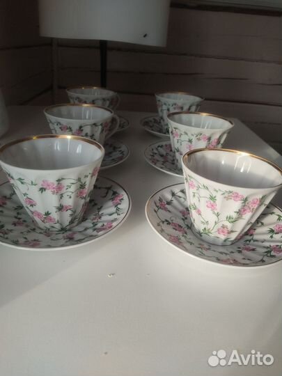 Чайные чашки с блюдцами лфз