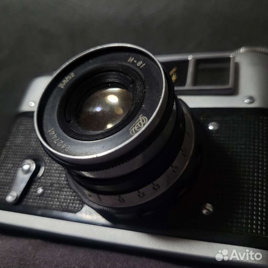 Плёночный фотоаппарат фед-4