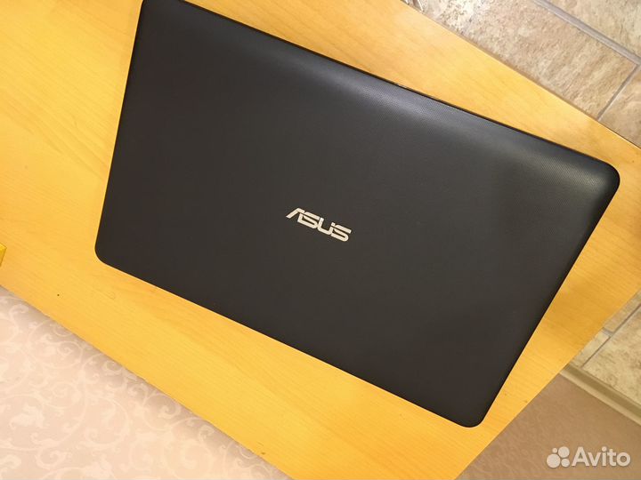 Игровой Большой ноутбук 17.3 дюйма Asus