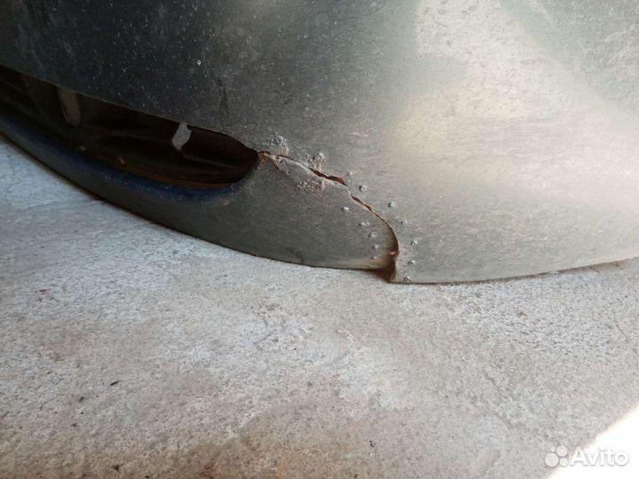 Передний бампер priora