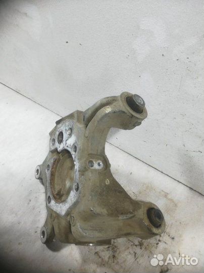 Кулак поворотный задний правый Nissan Teana J32