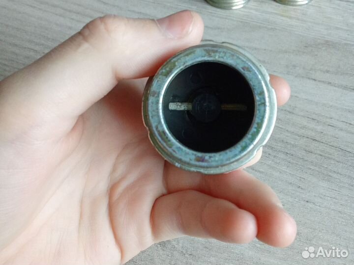 Пусковое устройство для регеративного потрона