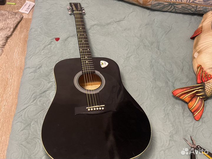 Акустическая гитара corsa и чехол для гитары