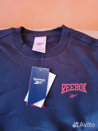 Спортивный мужской костюм